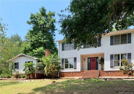 1350 Pinecrest Drive