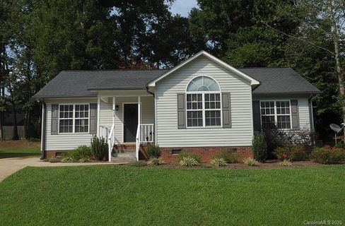 413 Chinaberry Drive sold home in Chinaberry Place, China Grove, NC