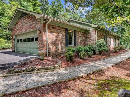 496 English Road