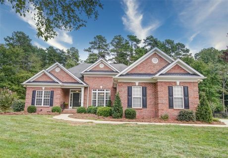5038 Hidden View Drive