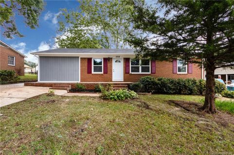 2318 Lyon Street sold home in Crawford Heights, Gastonia, NC