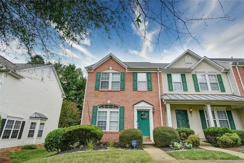 12425 Jessica Place