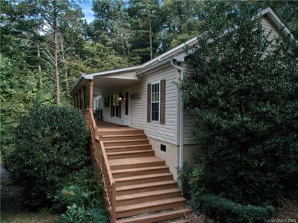 2 Country Road sold home in Town And Country Estates, Hendersonville, NC