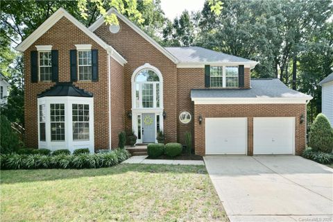 15326 Great Glen Lane