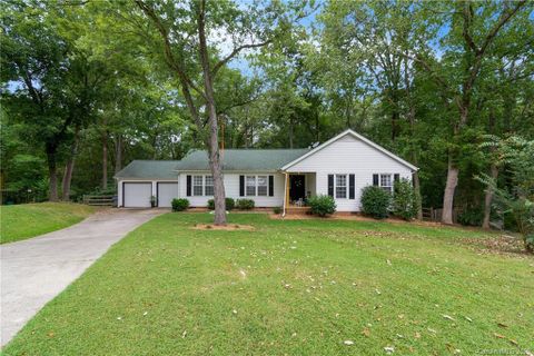 10803 Sawgrass Court