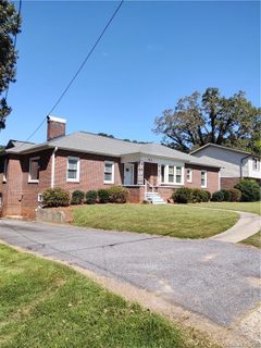 819 4th Street Drive sold home in oakwood, Hickory, NC