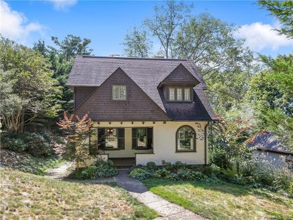Previously sold for $590,000