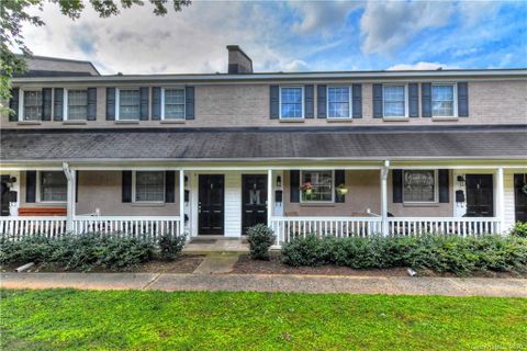 1230 E Green Oaks Lane
