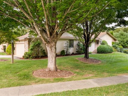 124 Deerlake Drive