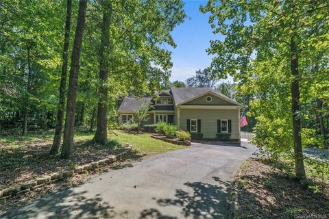 1325 Longleaf Court