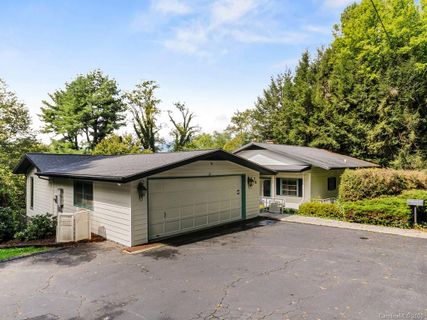 76 Grimball Drive sold home in Grimball Park, Waynesville, NC