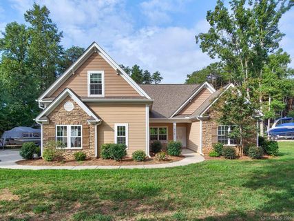 310 Stutts Road sold home in Stutts Cove, Mooresville, NC