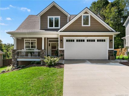 119 White Oak Road Extension sold home in Oak Leaf Forest, Arden, NC