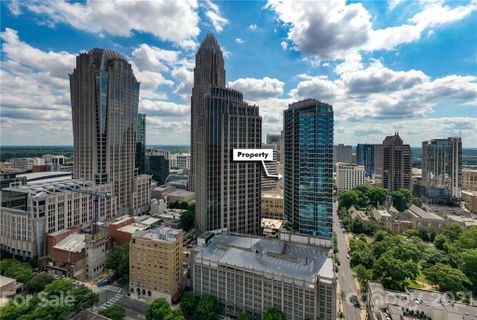 210 N Church Street 1305