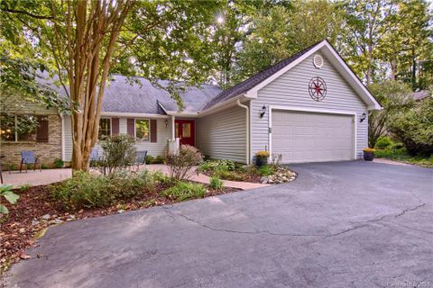 9 Bay Hill Court