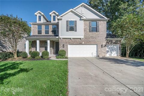 7215 Ashton Gate Drive sold home in Arborway, Charlotte, NC
