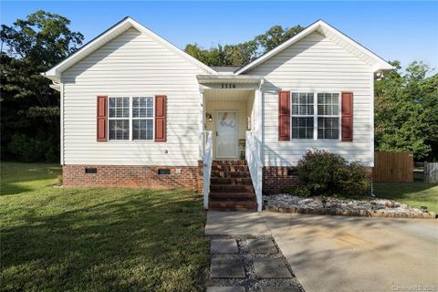 1114 Lofton Court sold home in Saint Andrews, Concord, NC