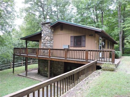 87 Alligator Road sold home in Riverside Estates, Burnsville, NC