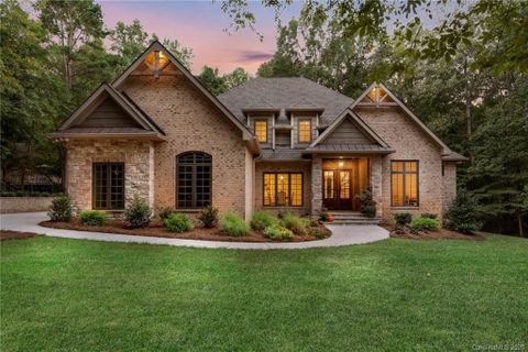 8119 Lake Providence Drive