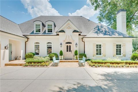 2211 Sutton Springs Road sold home in Pellyn Grove, Charlotte, NC
