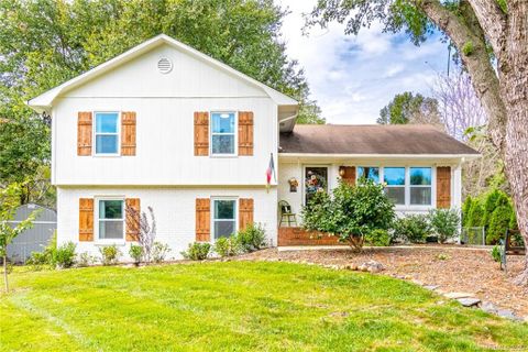 611 Pebblestone Court