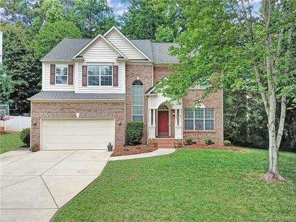 136 Creekside Drive