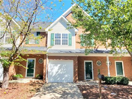 2105 Lennoxshire Square Court