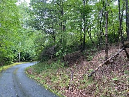 0000 Pierpoint Drive 31 sold home in Pierpoint, Lake Lure, NC