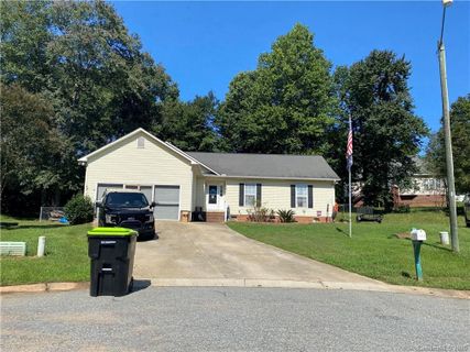301 Chinaberry Drive sold home in Chinaberry Place, China Grove, NC