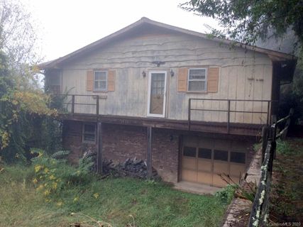 486 Serendipity Drive sold home in Serendipity, Hendersonville, NC
