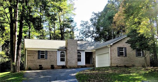 5 Bay Hill Court