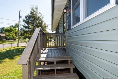 3115 Crawford Avenue sold home in Crawford Heights, Gastonia, NC