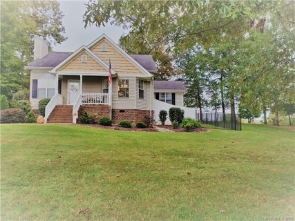 139 Greenwich Drive