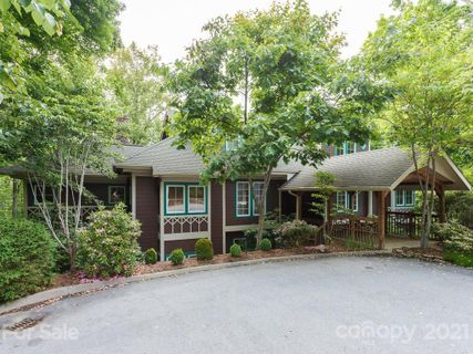 250 Creekside Way C-302