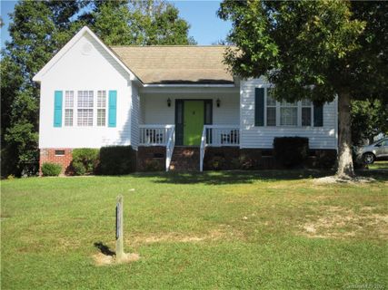 3002 Setters Lane