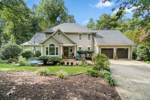 841 16th Avenue Lane sold home in Forest Park, Hickory, NC