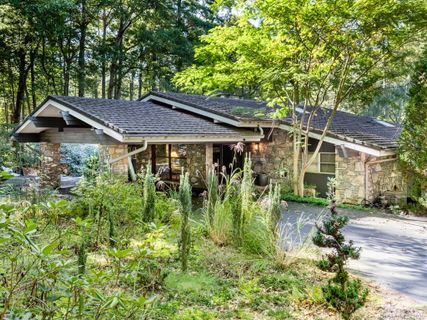 Previously sold for $954,000