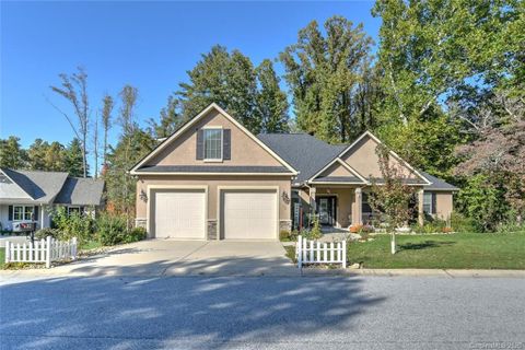 32 Mistletoe Trail 1