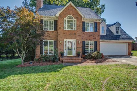 2880 Colony Woods Drive sold home in Colony Woods, Gastonia, NC