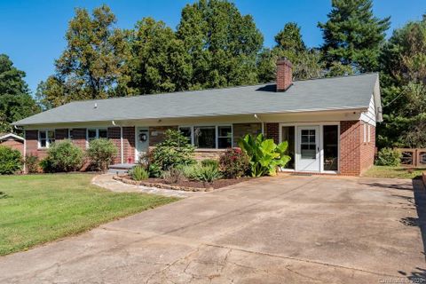 126 31st Avenue sold home in Fairview Park, Hickory, NC