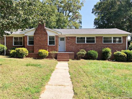 5032 Dogwood Place sold home in Lakeview Manor, Charlotte, NC