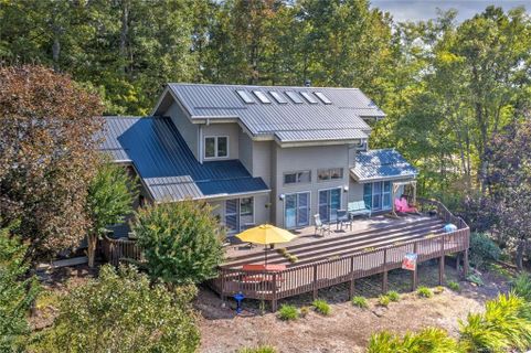 362 Mountain Valley Drive sold home in Mountain Valley, Hendersonville, NC