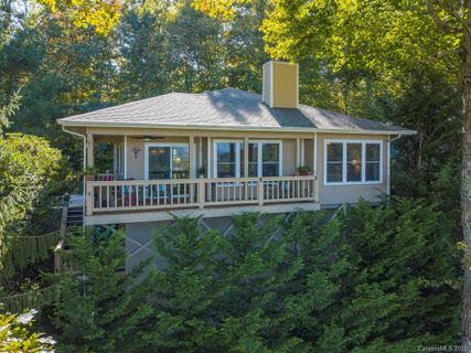 148 Winghaven Heights