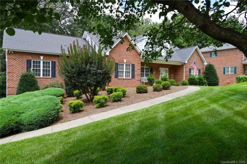 1011 Barrington Drive sold home in Barrington, Lenoir, NC