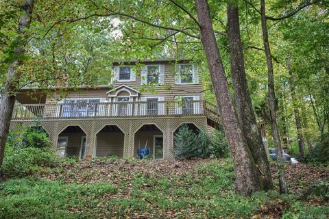 110 Eastmoor Drive
