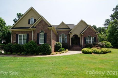 5280 Lake Wylie Road sold home in Tioga Pointe, Lake Wylie, SC