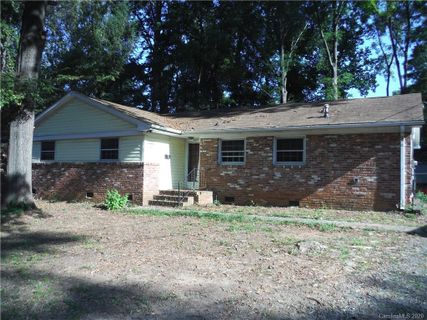 Previously sold for $189,000
