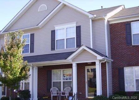 2834 Summergrove Court sold home in Summerfield Townhomes, Matthews, NC