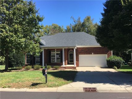 1030 Glen Laurel Drive