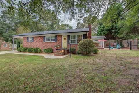 607 Westover Street sold home in Crestview, Gastonia, NC